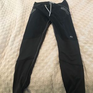 Excellent wind resistant running pants